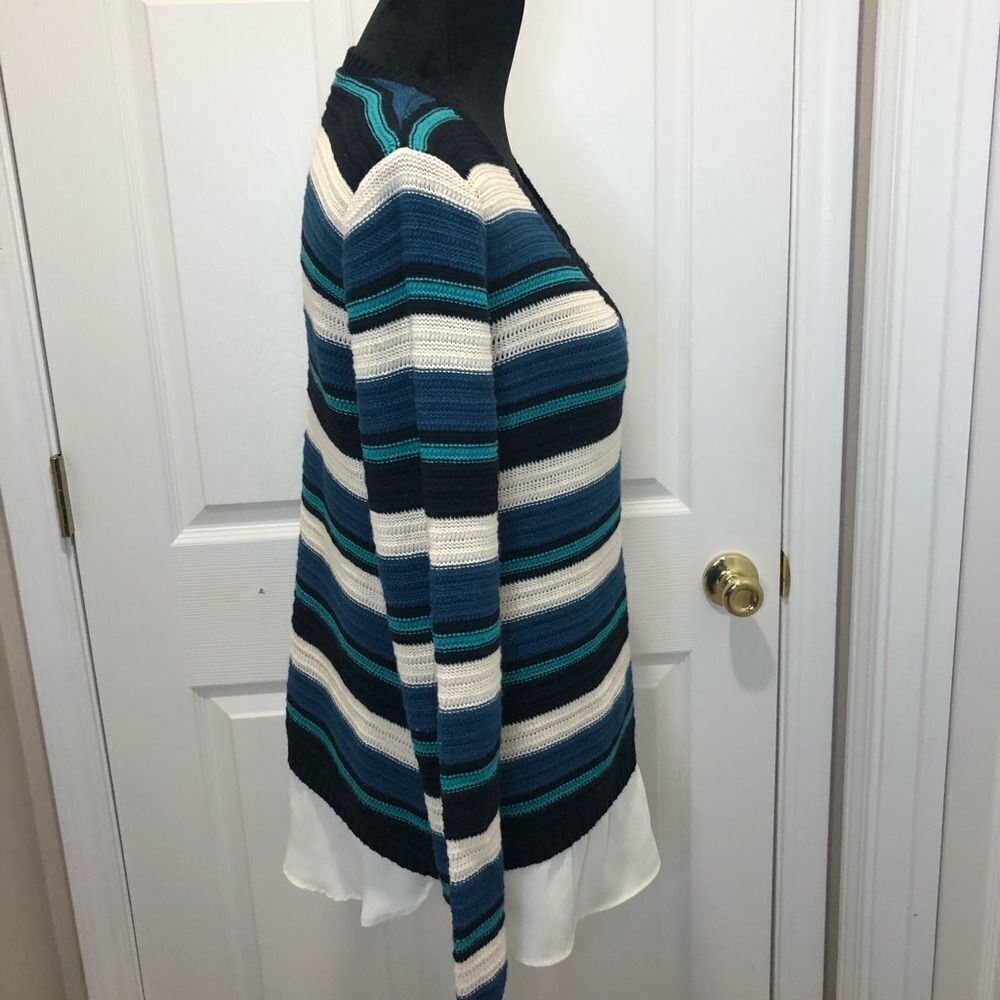 Skye’s The Limit petite v neck sweater with faux blouse bottom size small - Picture 7 of 8